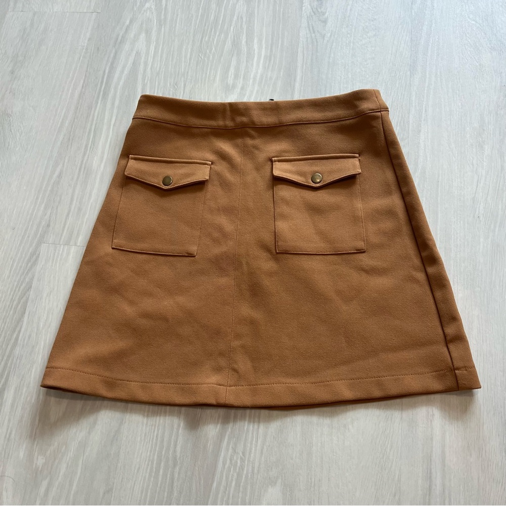 H&M Tan 2‎ Front Pocket Mini Skirt Size 8